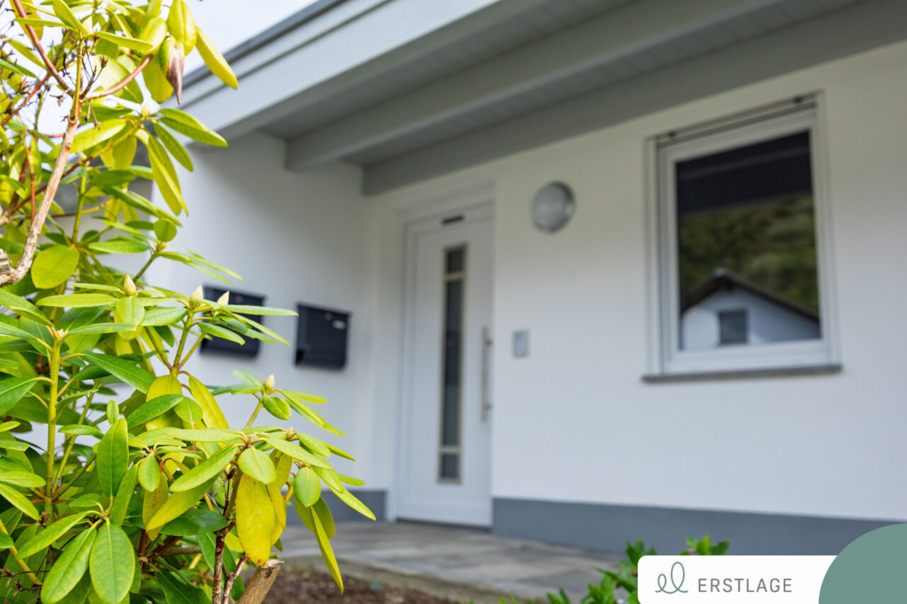 MODERNES ZWEIFAMILIENHAUS – IDEAL FÜR FAMILIE &amp; GENERATIONEN