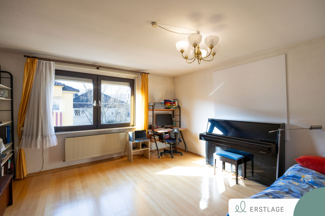 Schlafzimmer 1