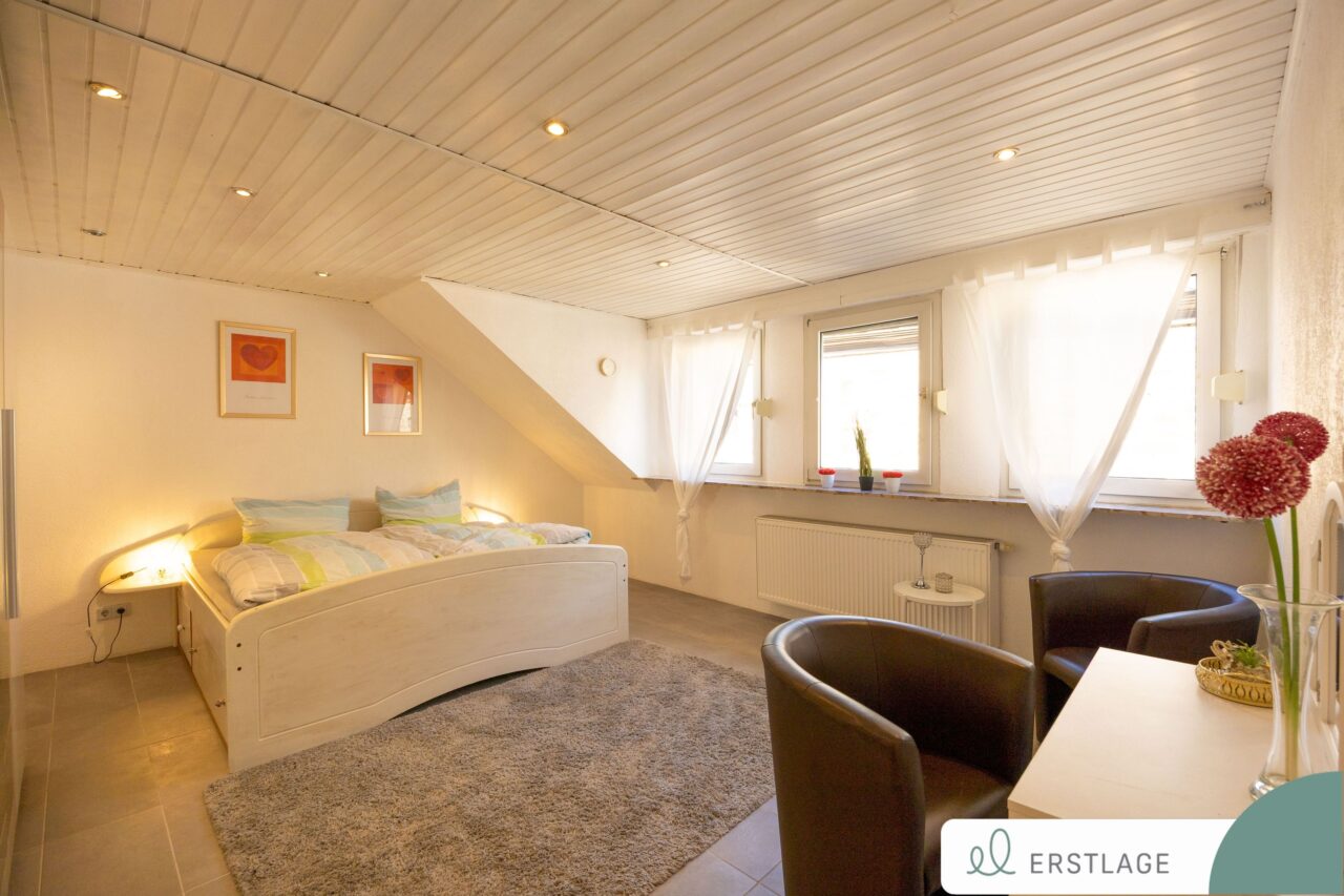 Schlafzimmer 1 2. OG