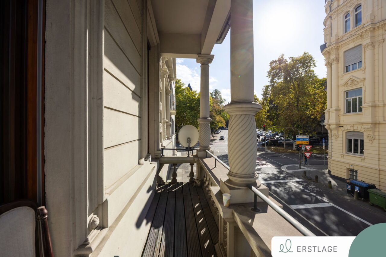 Blick vom vorderen Balkon